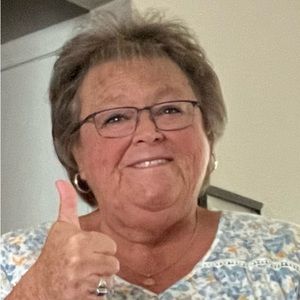 Meet your Posher, Debbie